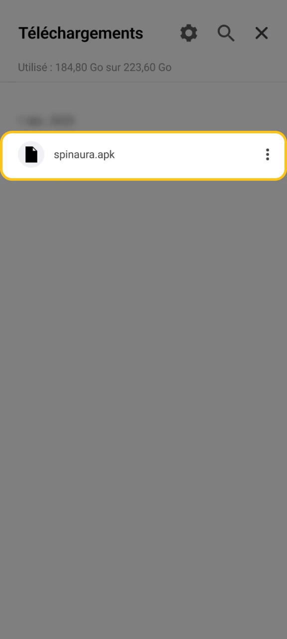 Ouvrez le fichier APK du casino et installez-le pour jouer à Chicken Road.